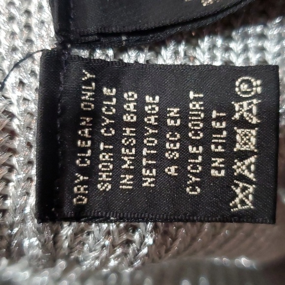 Ralph Lauren Women's Soft Silver Mettalic Crewneck Sweater BLACK LABEL - Picture 3 of 10